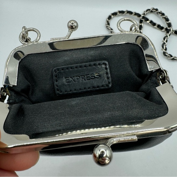 Express vintage Y2K black faux leather kiss lock chain strap small crossbody - Picture 4 of 12